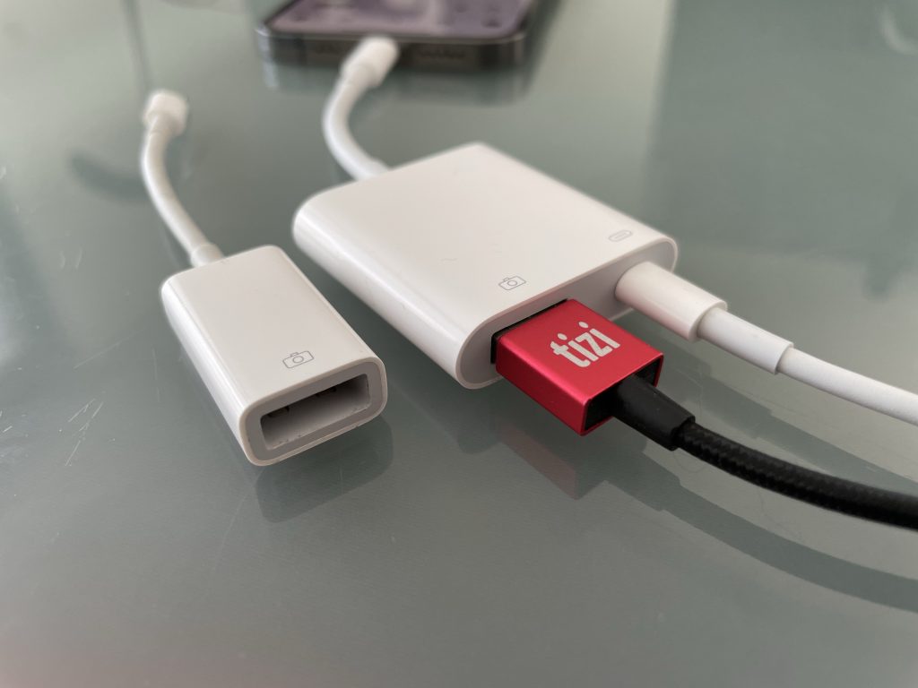 Apple Lightning to USB 3 Camera Adapter
